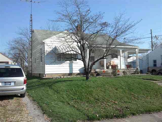 907 N Main St, Frankfort, IN 46041 photo 1