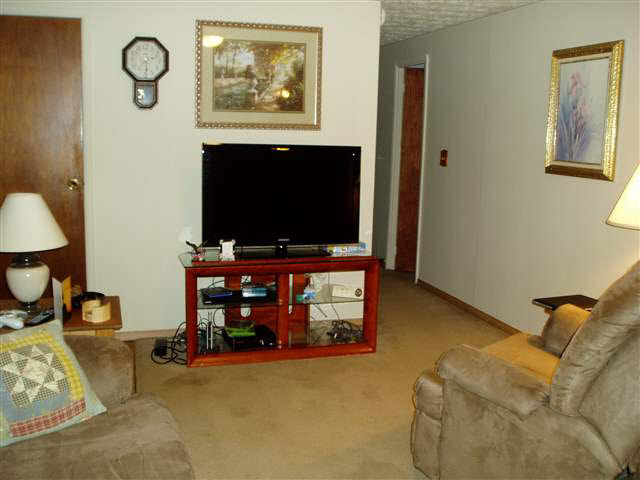 309 Oak St, Williamsport, IN 47993 photo 4
