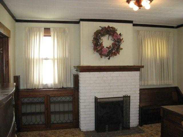 608 E 3rd, Brookston, IN 47923 photo 2