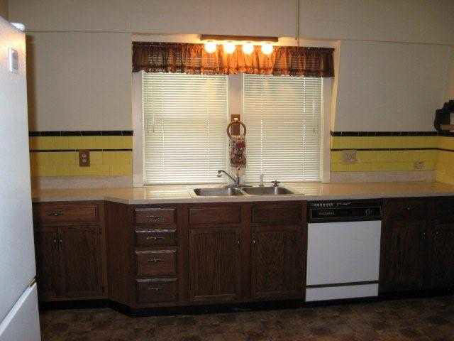 608 E 3rd, Brookston, IN 47923 photo 13