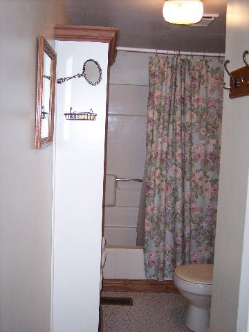 922 E Main St, Delphi, IN 46923 photo 7