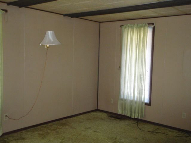 317 N Manor Dr, Williamsport, IN 47993 photo 8
