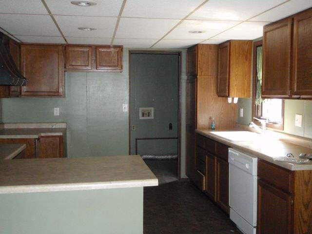 317 N Manor Dr, Williamsport, IN 47993 photo 5