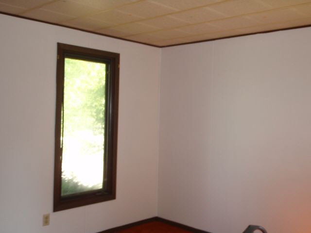 317 N Manor Dr, Williamsport, IN 47993 photo 9