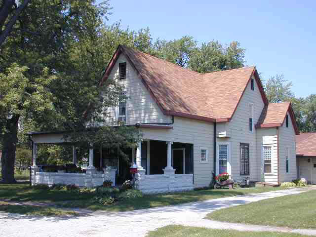400 E Fifth, Monon, IN 47959 photo 1