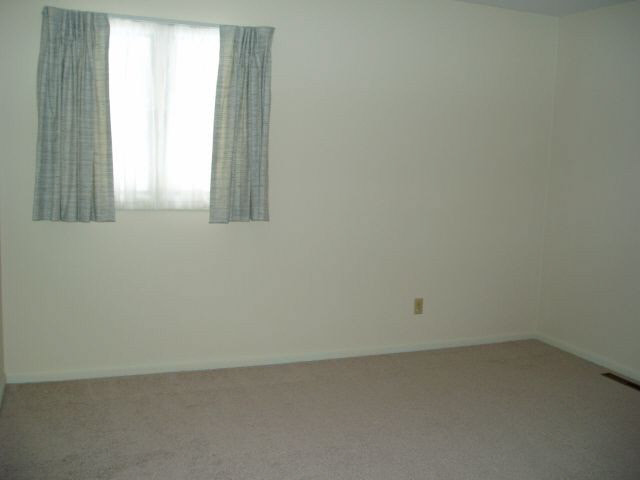 906 E 4th St, Fowler, IN 47944 photo 8