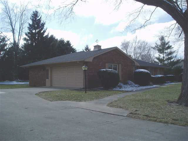906 E 4th St, Fowler, IN 47944 photo 2