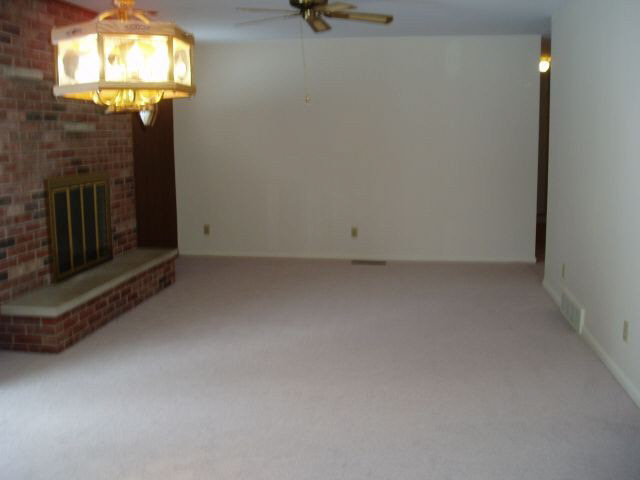 906 E 4th St, Fowler, IN 47944 photo 4