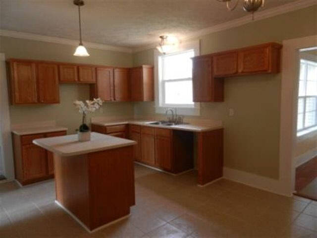 53 E North St, Rossville, IN 46065 photo 2