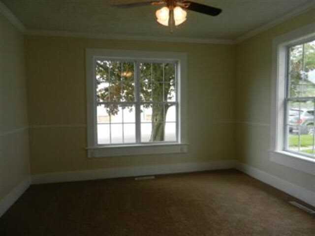 53 E North St, Rossville, IN 46065 photo 6