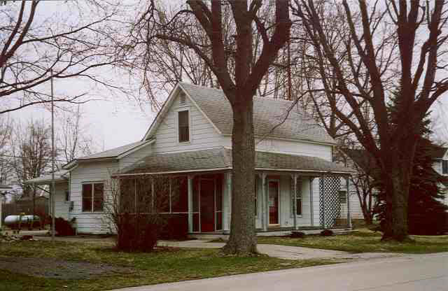 104 E Midway, Colfax, IN 46035 photo 1