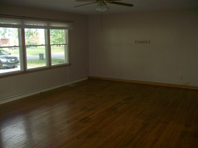 115 Mohawk Dr, Flora, IN 46929 photo 4
