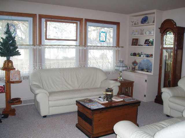 401 E Pine St, Attica, IN 47918 photo 2