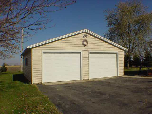 903 E 2nd St, Fowler, IN 47944 photo 2