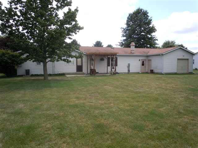 203 E Anstett Dr, Fowler, IN 47944 photo 2
