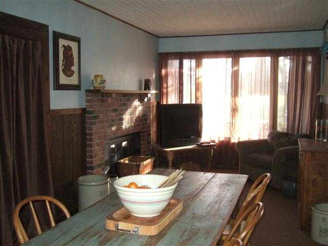 1015 Orchard Dr, Covington, IN 47932 photo 3
