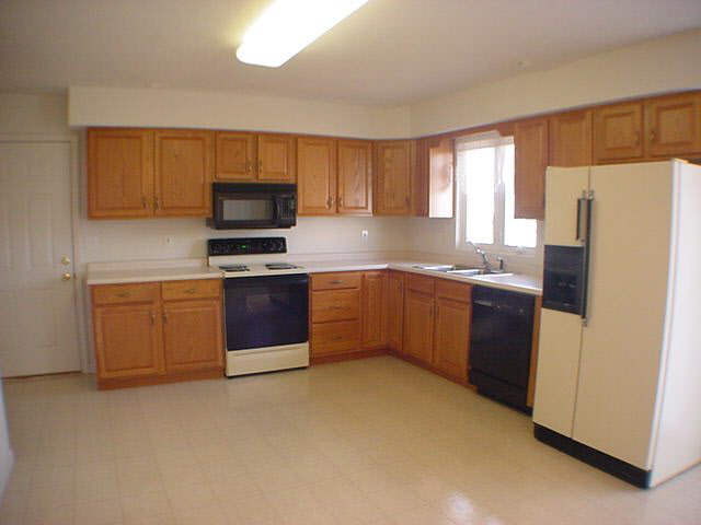 205 W 6th St, Fowler, IN 47944 photo 5