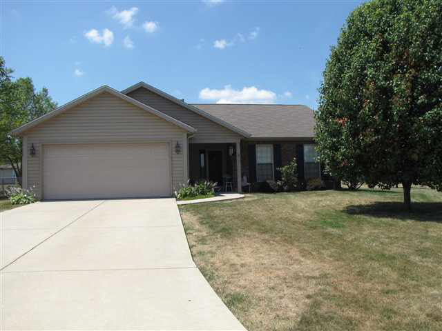 5 Nora Ct, Rossville, IN 46065 photo 1