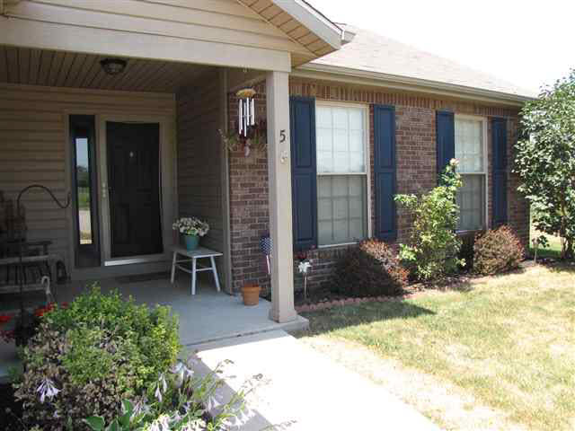 5 Nora Ct, Rossville, IN 46065 photo 2