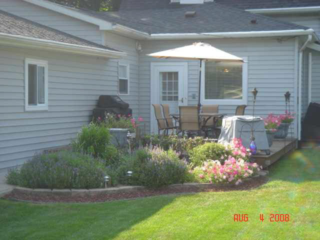 122 E North St, Delphi, IN 46923 photo 2
