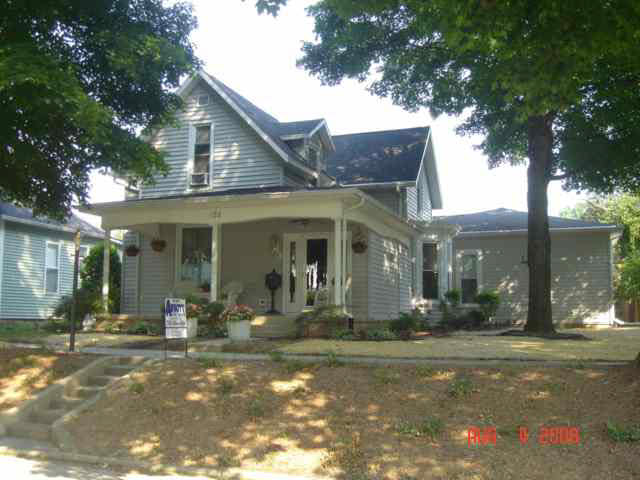 122 E North St, Delphi, IN 46923 photo 1
