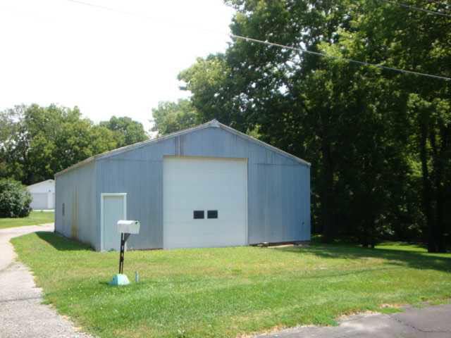 740 Mill St, Delphi, IN 46923 photo 2
