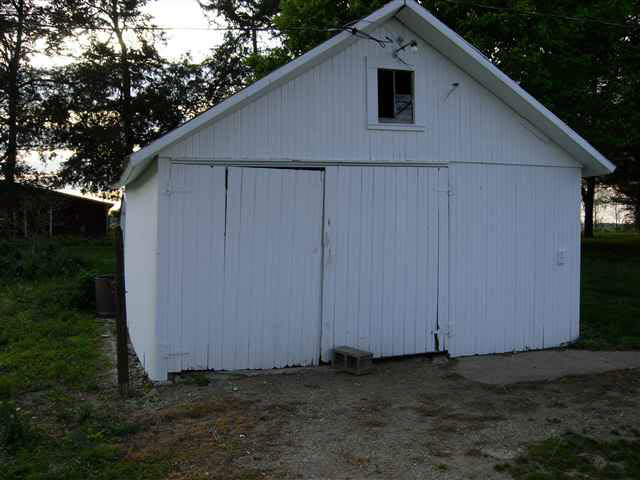 267 W Briscoe Rd, Williamsport, IN 47993 photo 8
