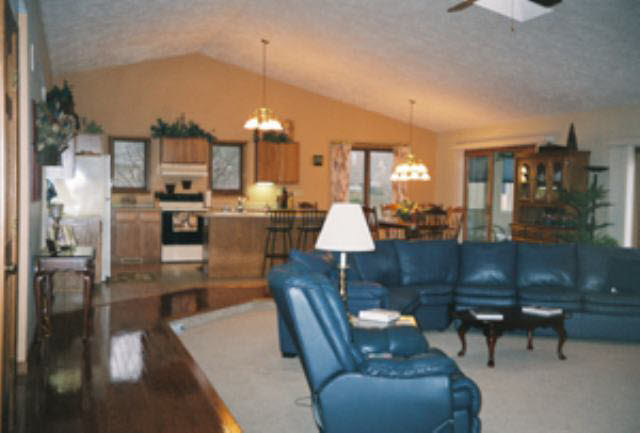 3827 Pershing Dr, Lafayette, IN 47905 photo 2