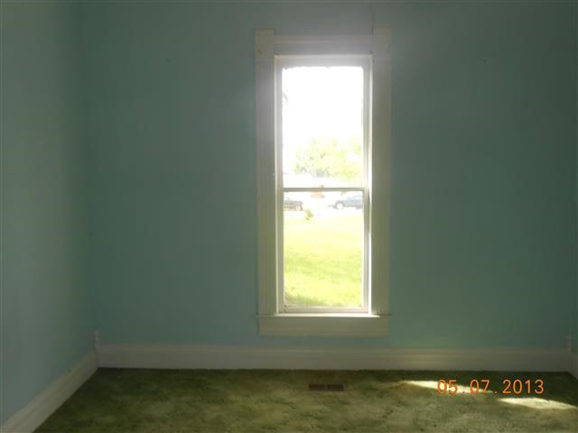 119 Hickory St, Williamsport, IN 47993 photo 6