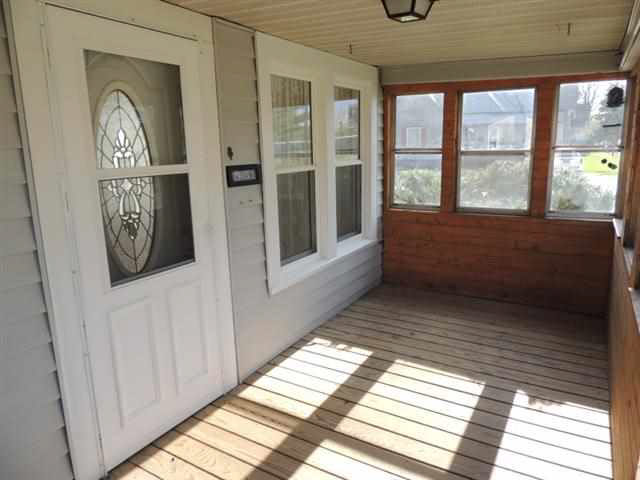 551 W Kyger St, Frankfort, IN 46041 photo 3