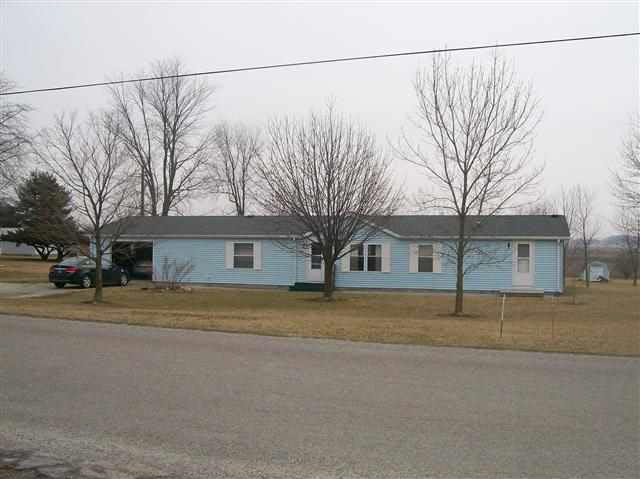 614 S 3rd St, Flora, IN 46929 photo 3