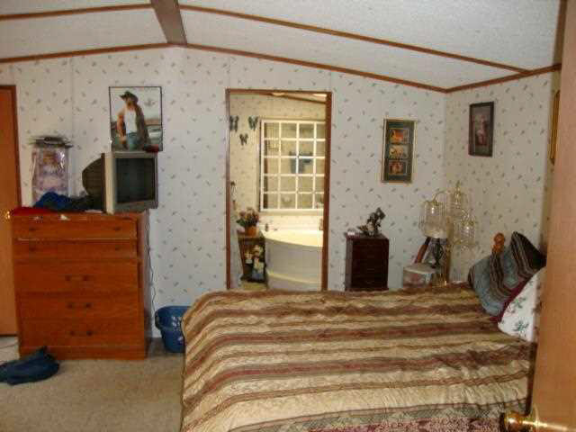 2150 W Illinois St, Delphi, IN 46923 photo 4