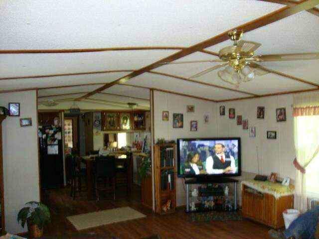 2150 W Illinois St, Delphi, IN 46923 photo 2