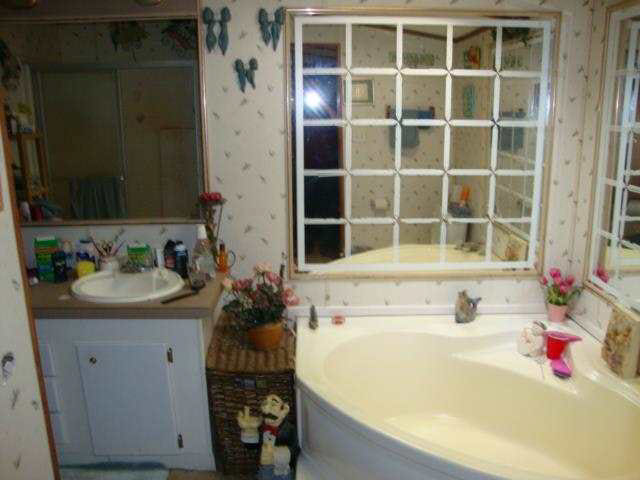 2150 W Illinois St, Delphi, IN 46923 photo 5