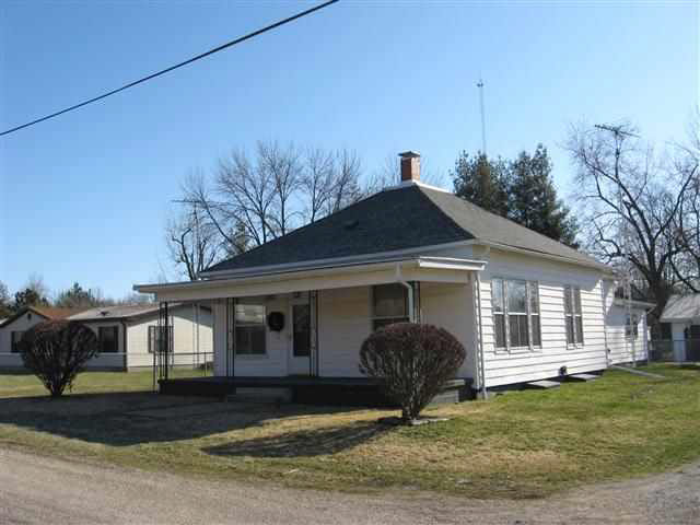 1581 N Dewey St, Attica, IN 47918 photo 6