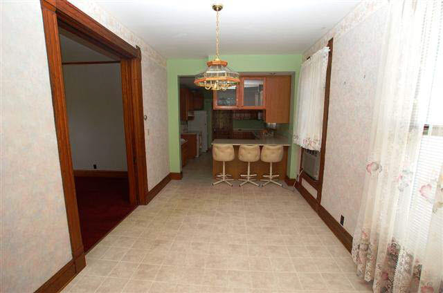 52 N Clay St, Frankfort, IN 46041 photo 9