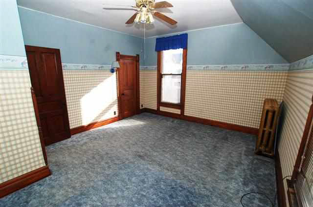 52 N Clay St, Frankfort, IN 46041 photo 10