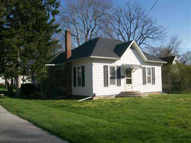 903 E Main St, Delphi, IN 46923 photo 2