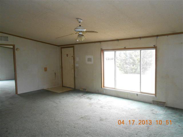 4831 E 1068 N, Demotte, IN 46310 photo 6