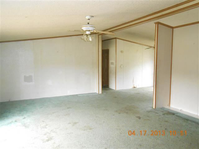 4831 E 1068 N, Demotte, IN 46310 photo 7
