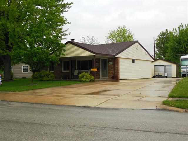 2007 Washington Dr, Frankfort, IN 46041 photo 1