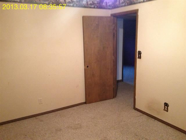 2374 W Tower Rd, Williamsport, IN 47993 photo 6