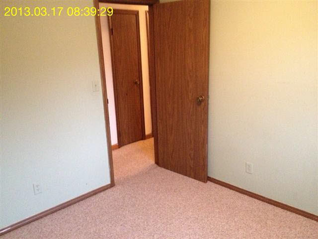 2374 W Tower Rd, Williamsport, IN 47993 photo 8