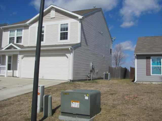 5642 N Bluegrass Cir, Lafayette, IN 47905 photo 2