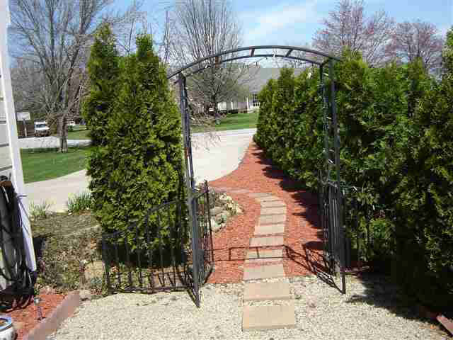 505 E Hawkeye Ln, Kentland, IN 47951 photo 2