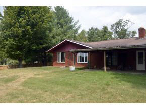 1852 Hillcrest Dr, Spencer, IN 47460 photo 2