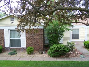 1015 E Buckingham Dr, Bloomington, IN 47401 photo 1