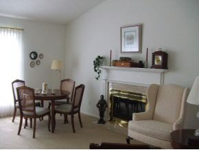 2614 E Windermere Woods Dr, Bloomington, IN 47401 photo 4