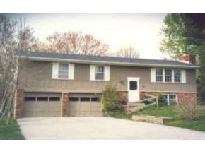 805 Eddington Ct, Bloomington, IN 47401 photo 1