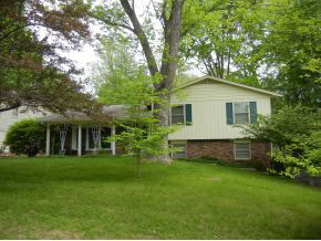 1521 Elliston Dr, Bloomington, IN 47401 photo 1
